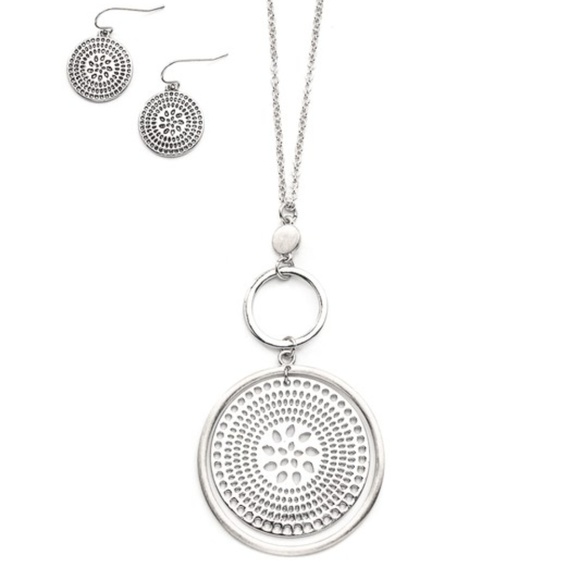 Paris&Pearle Jewelry - Rising Sun Circle Pendant Necklace Set